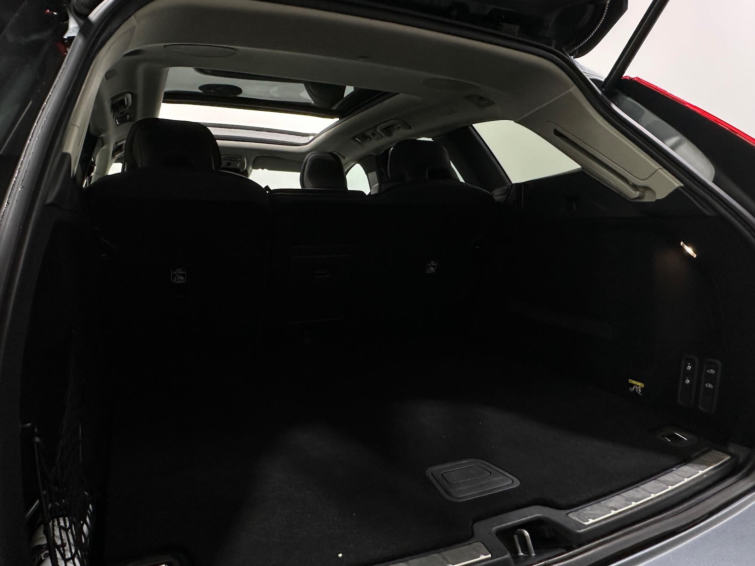 Used Volvo XC60 2019 for sale - 78086848: Photo 50