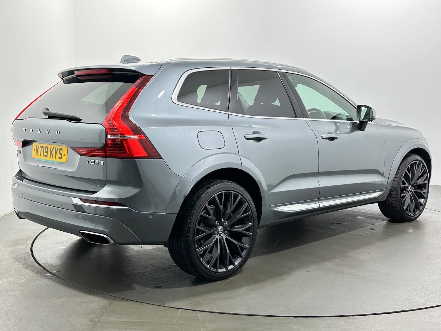 Used Volvo XC60 2019 for sale - 78086848: Photo 8