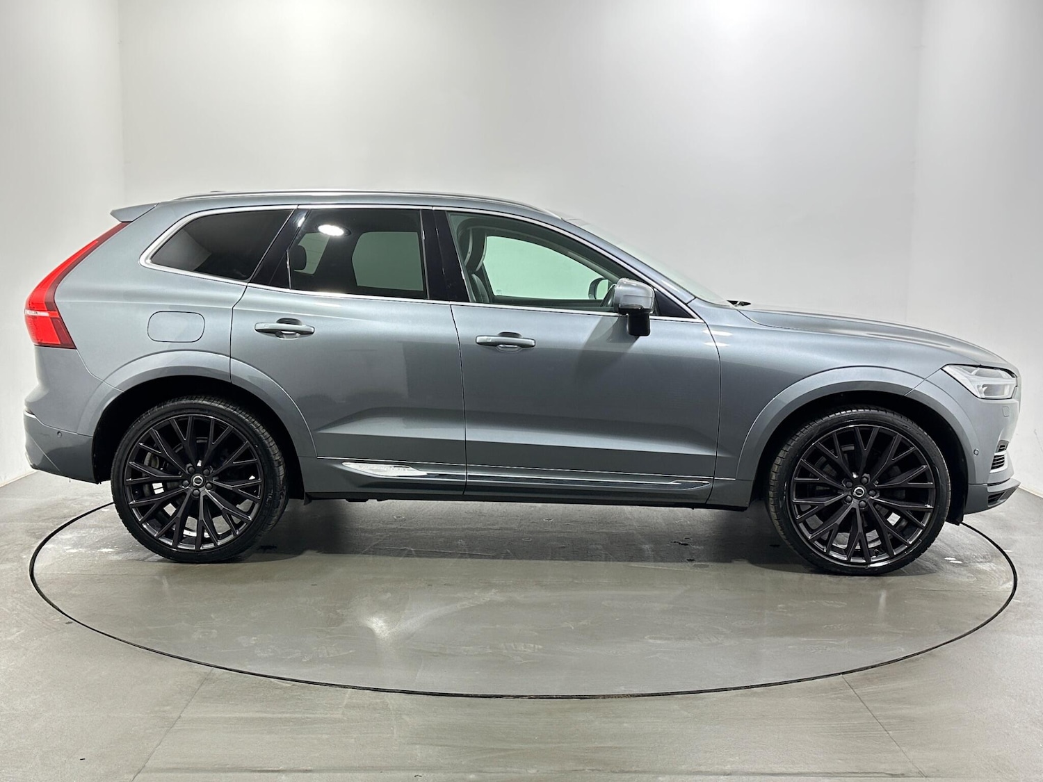 Used Volvo XC60 2019 for sale - 78086848: Photo 9