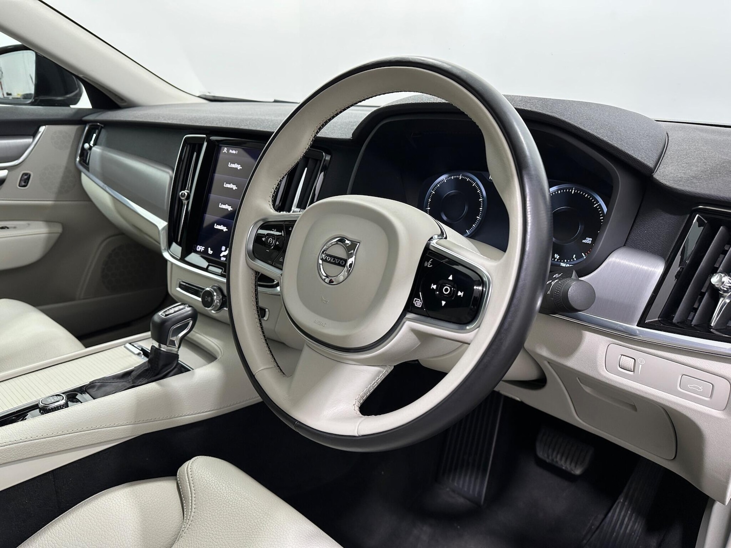 Used Volvo S90 for sale - 78135592: Photo 11