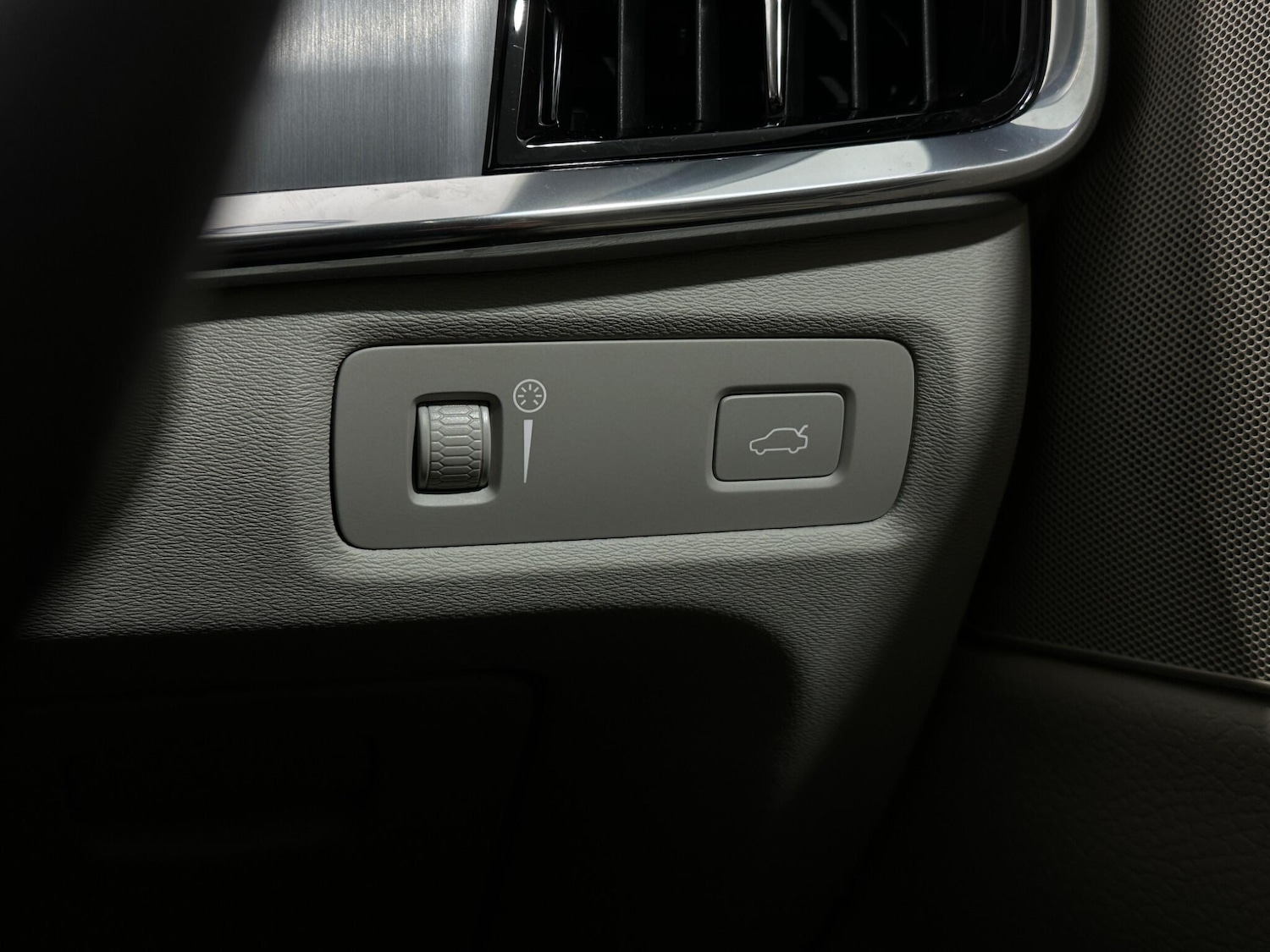 Used Volvo S90 for sale - 78135592: Photo 17