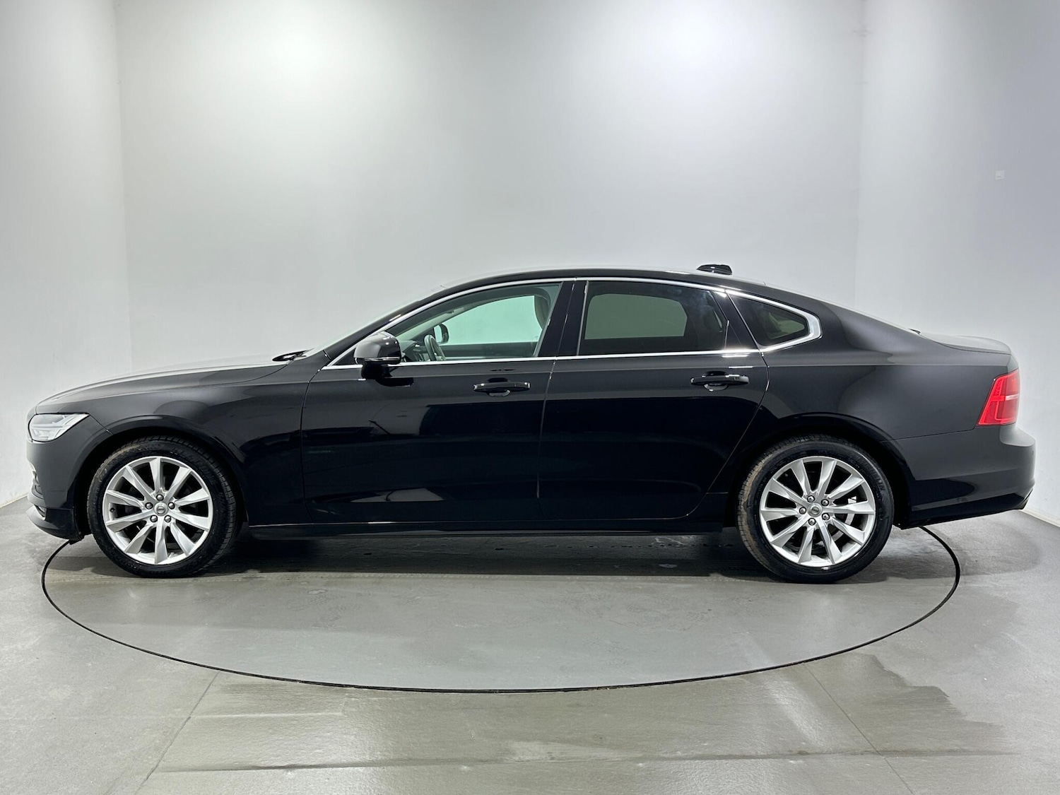 Used Volvo S90 for sale - 78135592: Photo 5