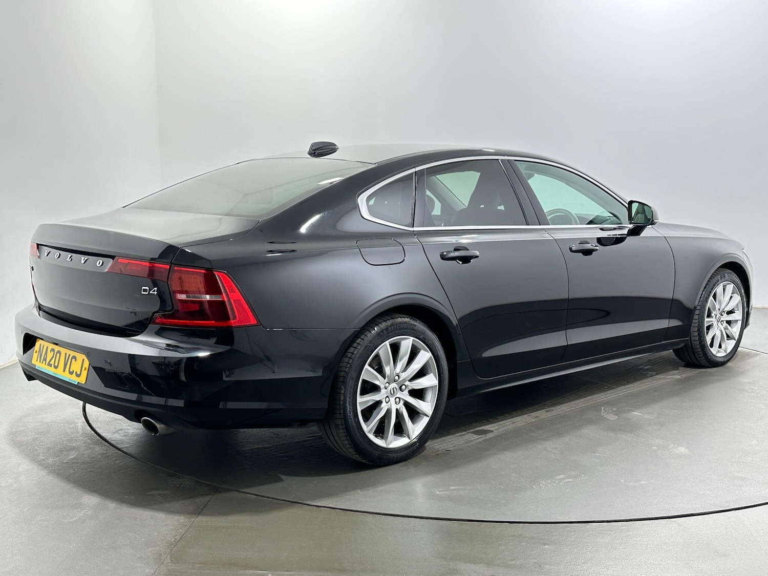 Used Volvo S90 for sale - 78135592: Photo 8