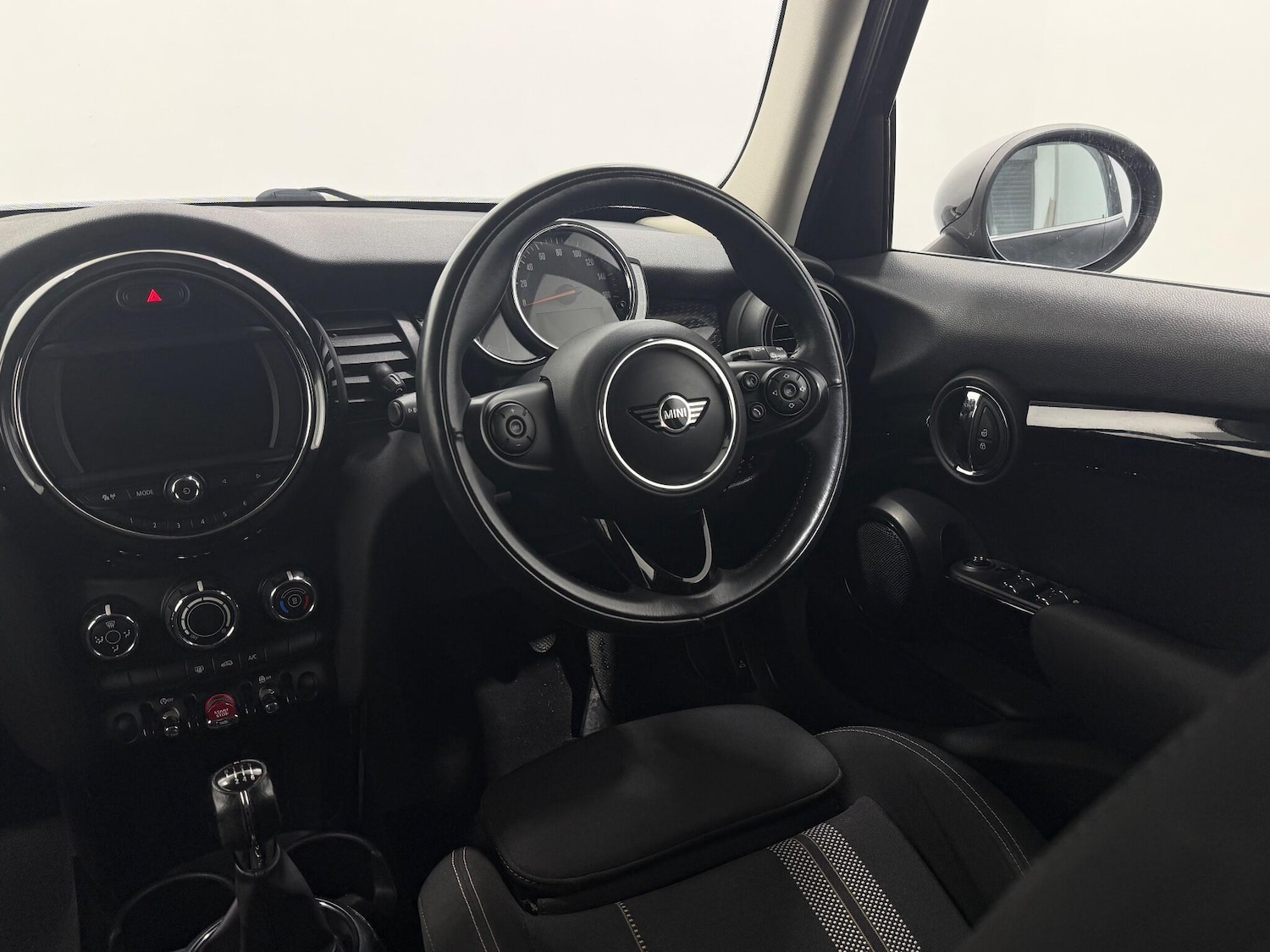 Used MINI Hatch 2018 for sale - 76878954: Photo 11