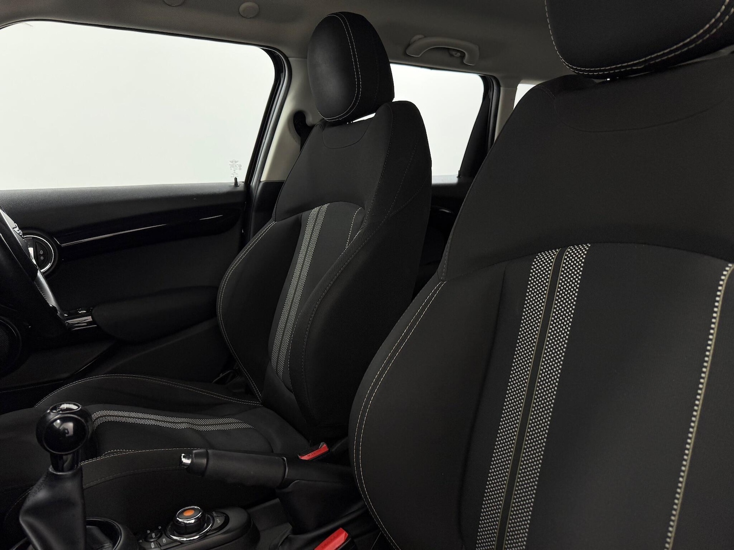 Used MINI Hatch 2018 for sale - 76878954: Photo 32