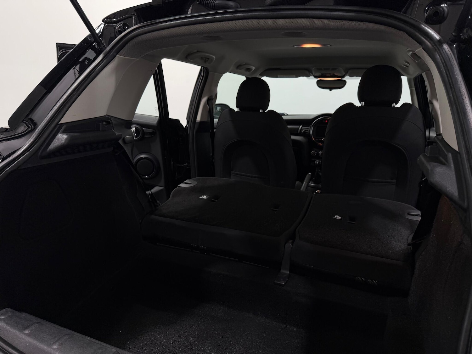 Used MINI Hatch 2018 for sale - 76878954: Photo 42