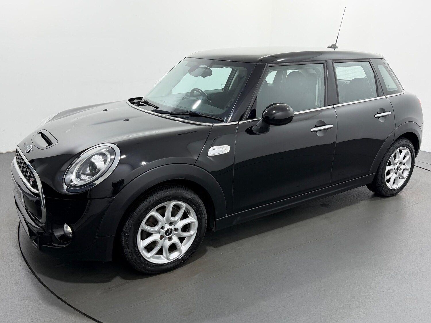 Used MINI Hatch 2018 for sale - 76878954: Photo 49