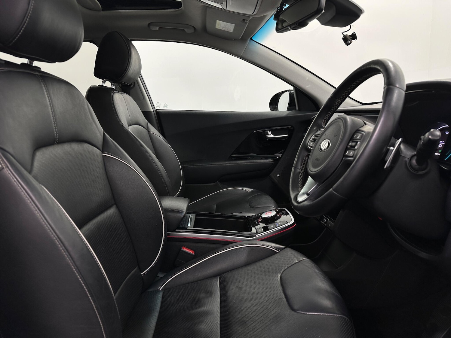 Used Kia Niro 2021 for sale - 76936611: Photo 30