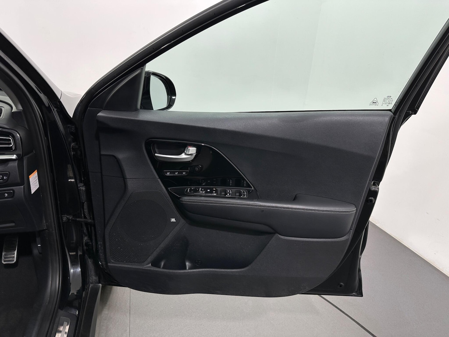 Used Kia Niro 2021 for sale - 76936611: Photo 32