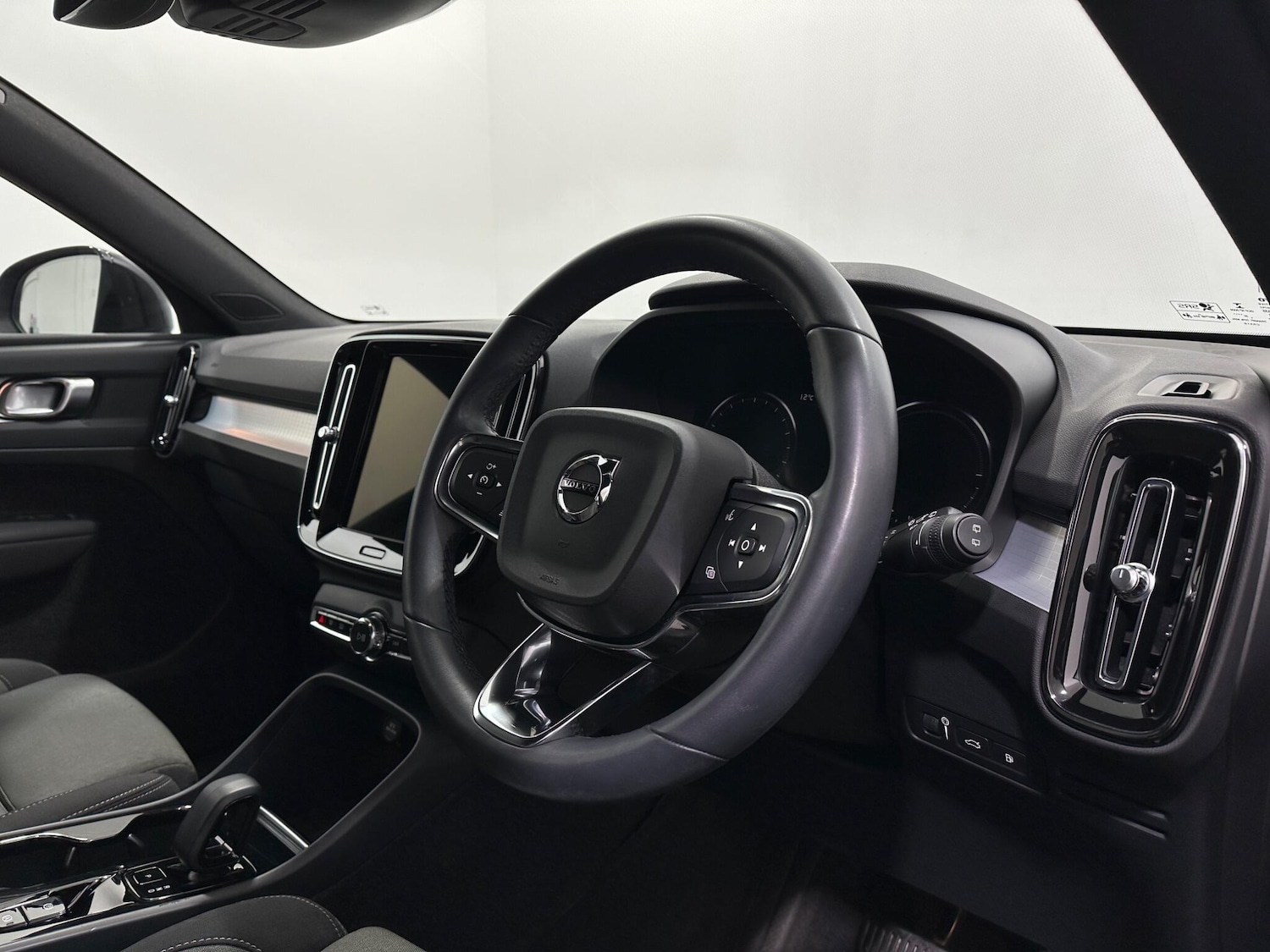 Used Volvo XC40 2022 for sale - 77290477: Photo 10