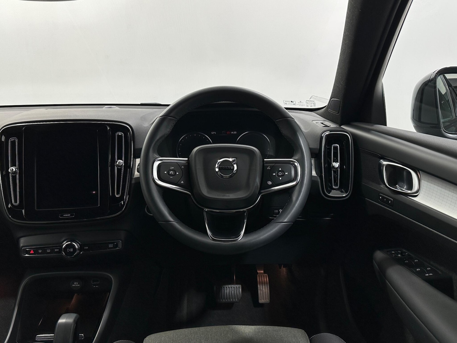 Used Volvo XC40 2022 for sale - 77290477: Photo 12