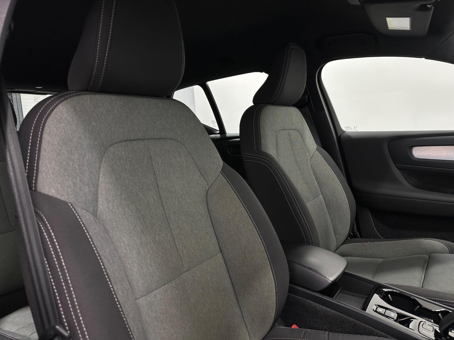 Used Volvo XC40 2022 for sale - 77290477: Photo 32