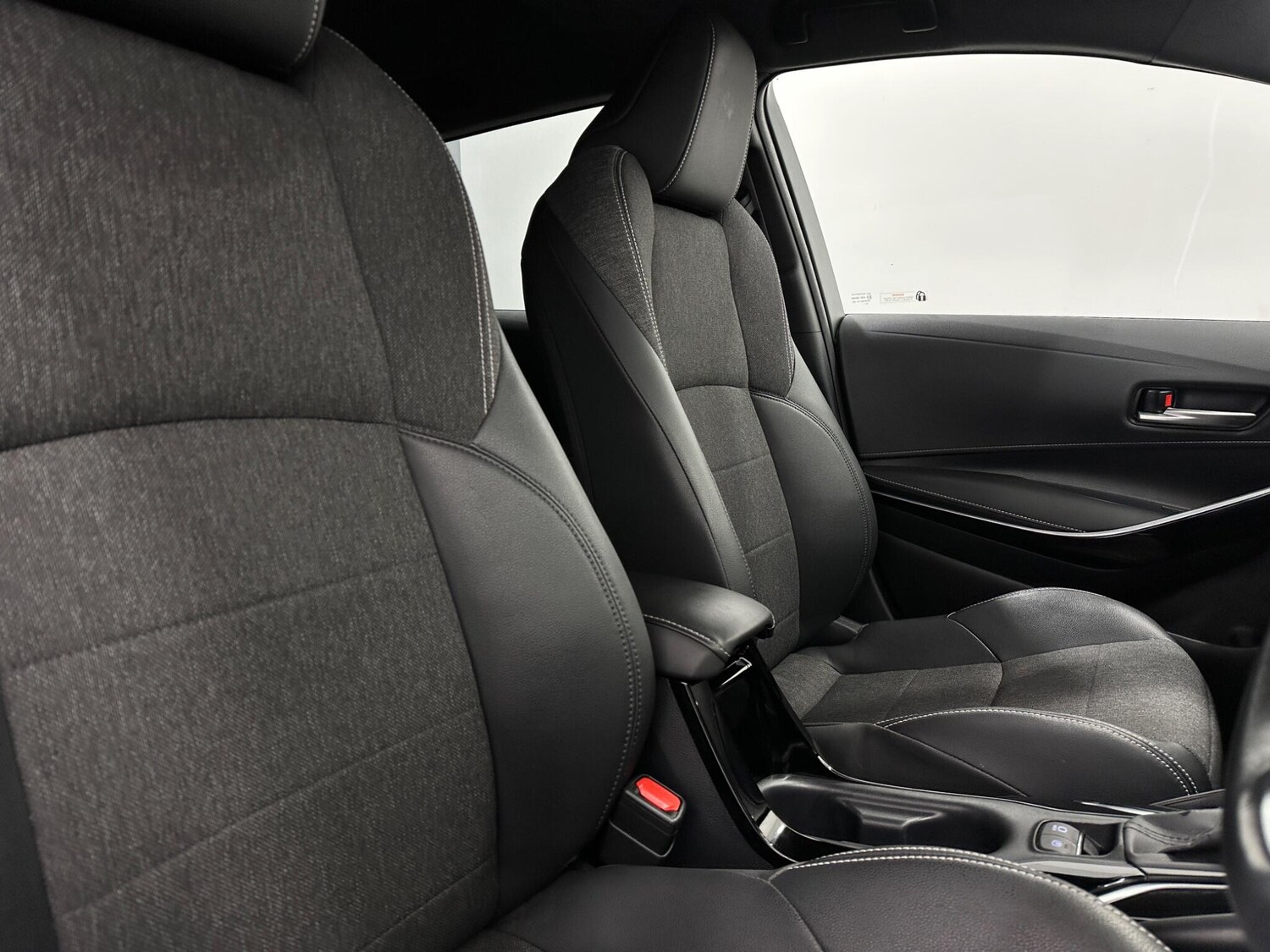 Used Toyota Corolla 2021 for sale - 77768757: Photo 30