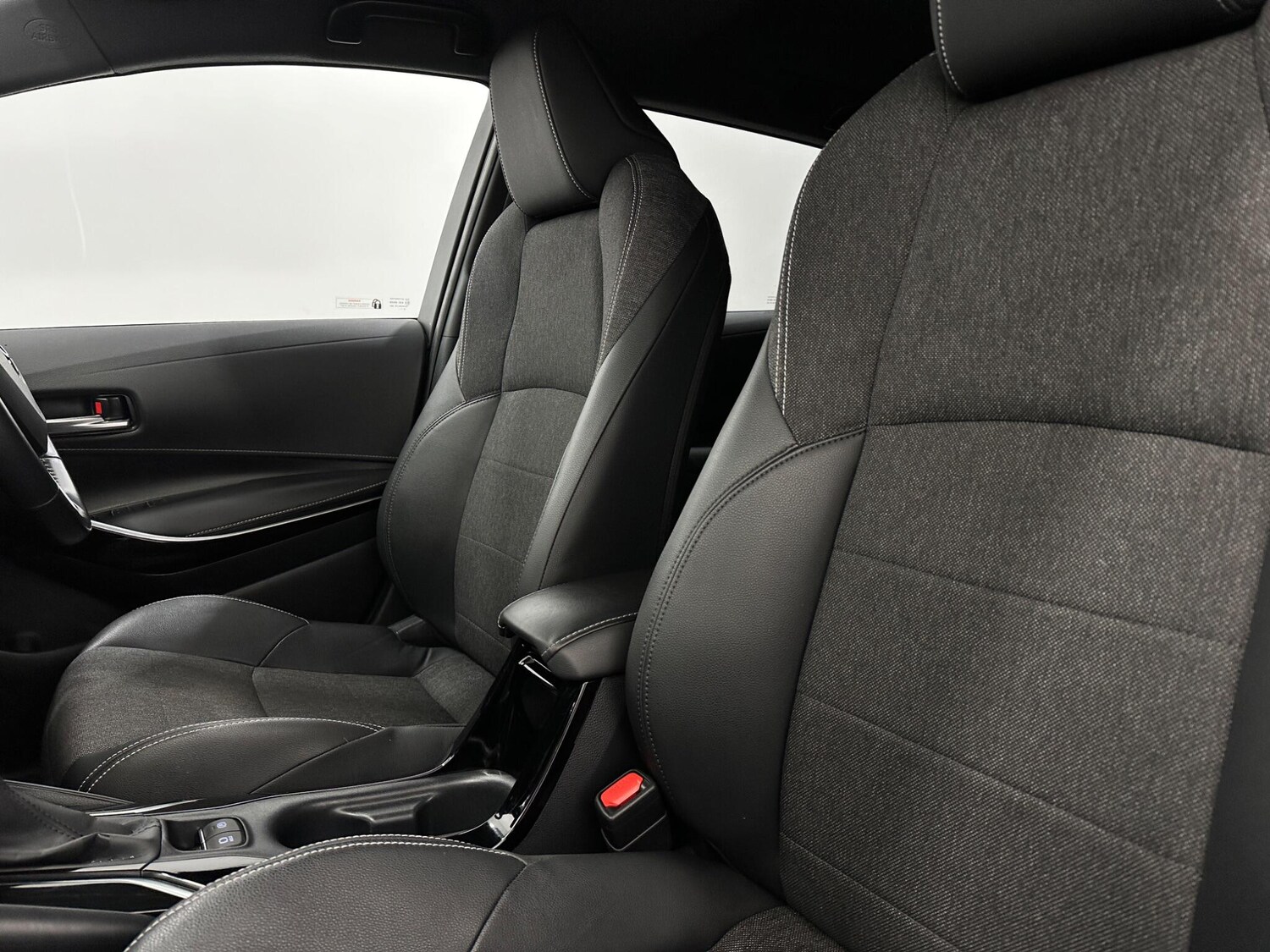 Used Toyota Corolla 2021 for sale - 77768757: Photo 34