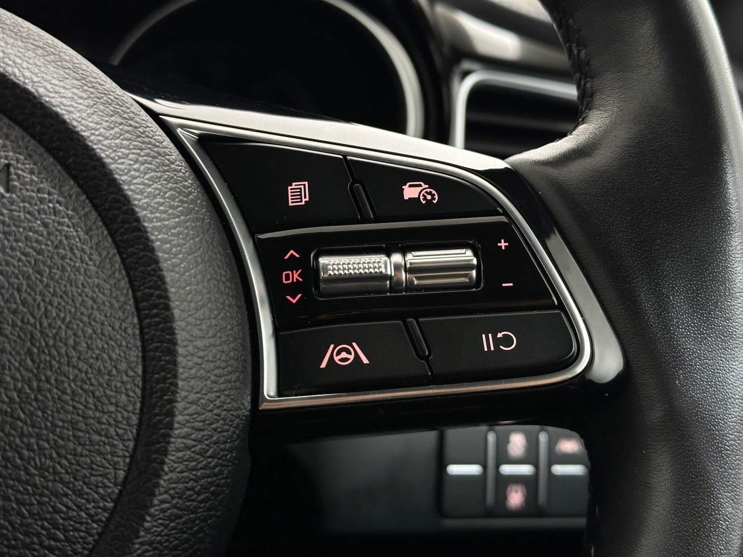 Used Kia XCeed 2022 for sale - 76878662: Photo 14