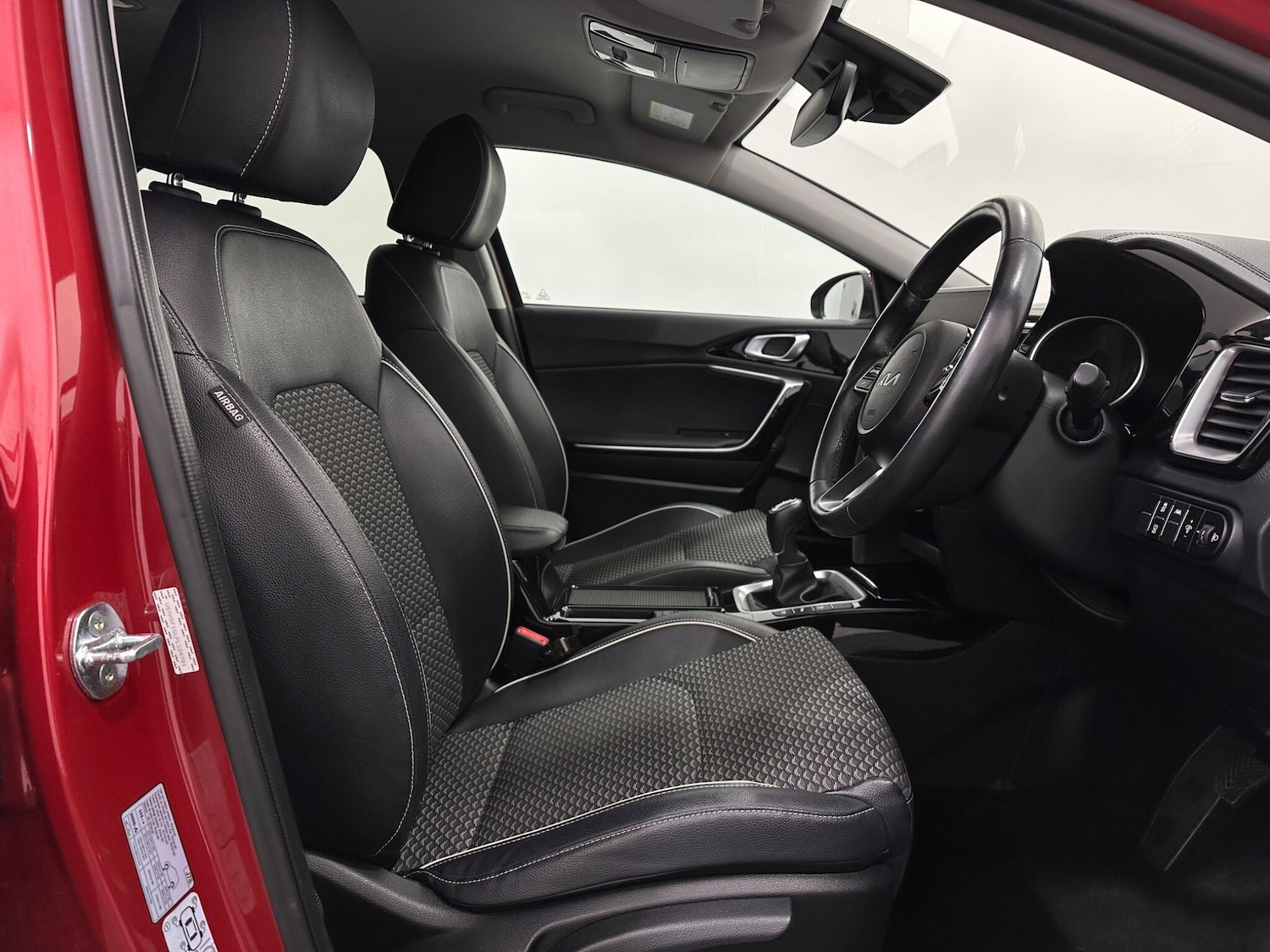 Used Kia XCeed 2022 for sale - 76878662: Photo 27