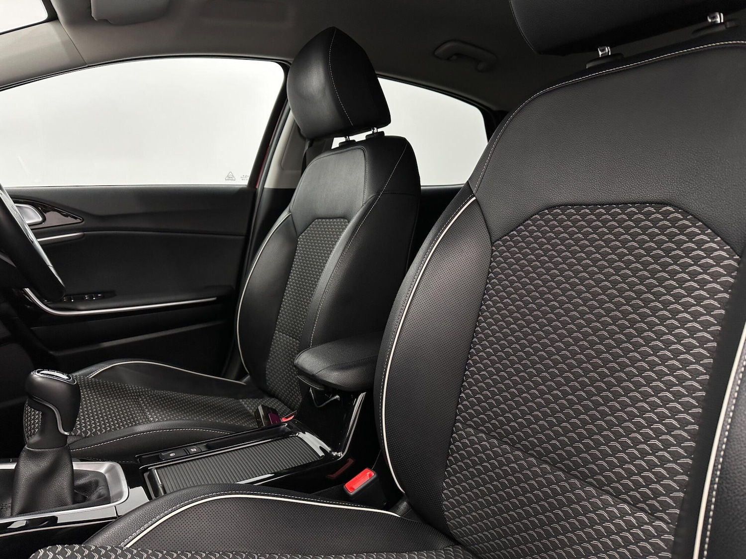 Used Kia XCeed 2022 for sale - 76878662: Photo 32