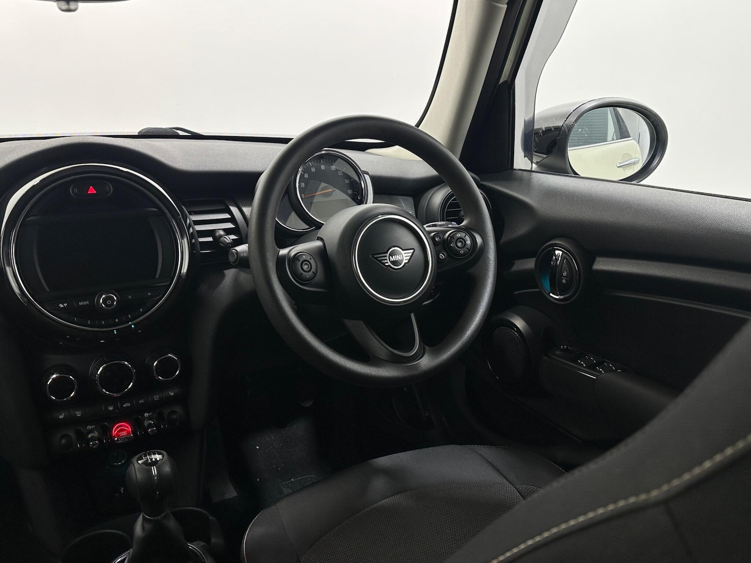 Used MINI Hatch 2019 for sale - 78184410: Photo 12