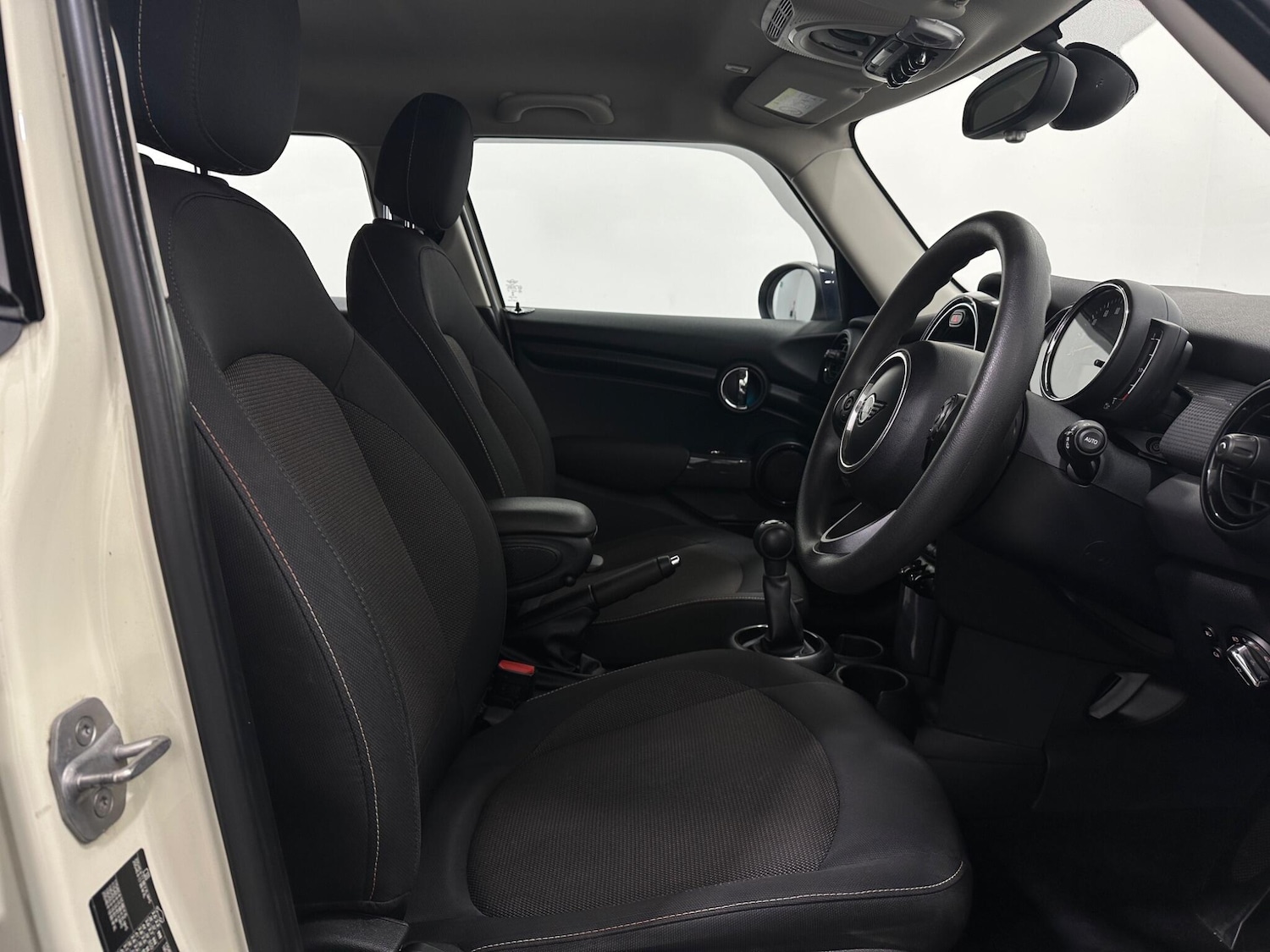 Used MINI Hatch 2019 for sale - 78184410: Photo 29