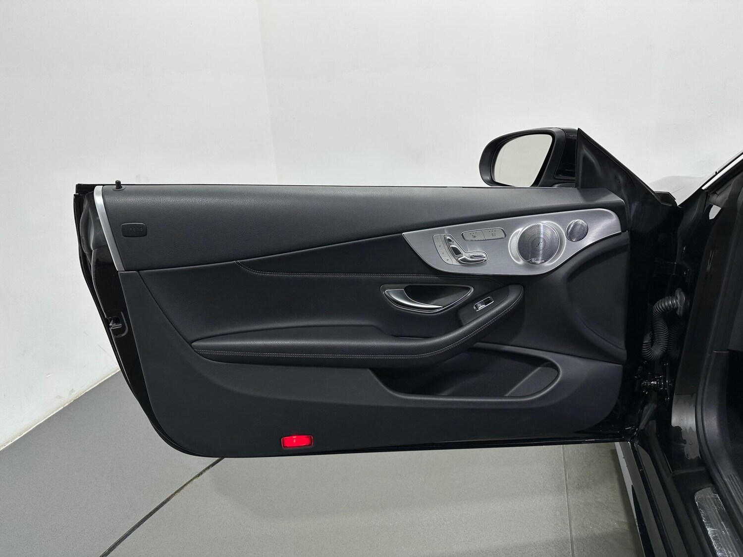 Used Mercedes-Benz C Class for sale - 77925306: Photo 37