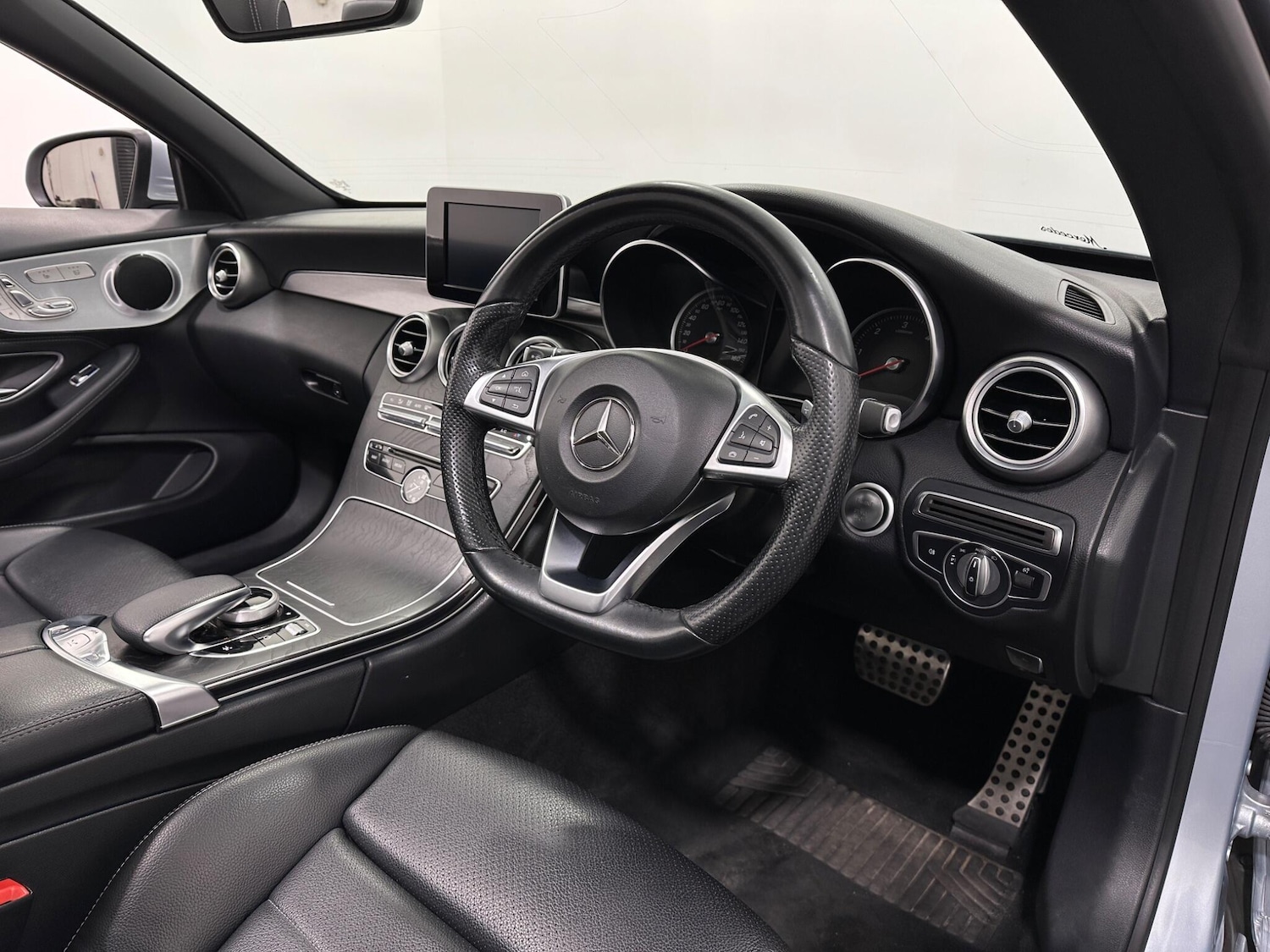 Used Mercedes-Benz C Class 2018 for sale - 77351421: Photo 10