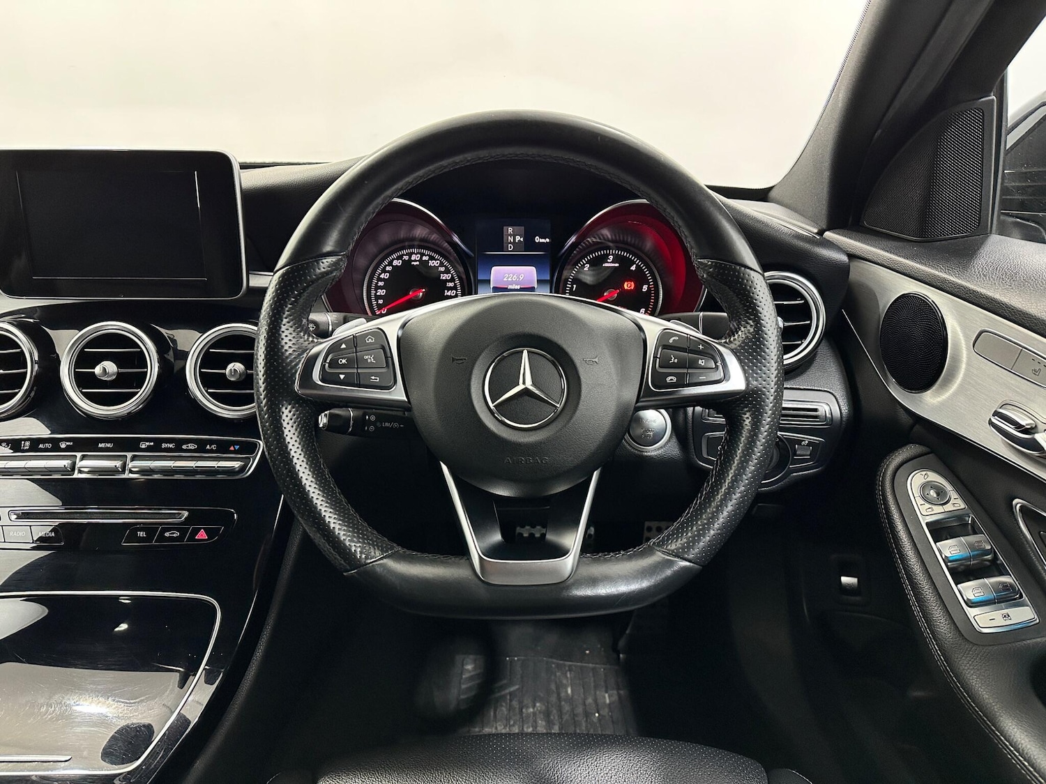 Used Mercedes-Benz C Class 2016 for sale - 77852817: Photo 13