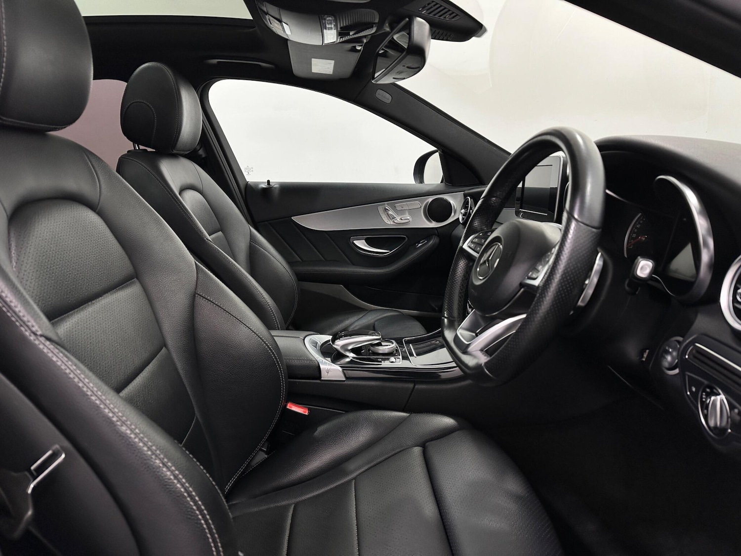 Used Mercedes-Benz C Class 2016 for sale - 77852817: Photo 33