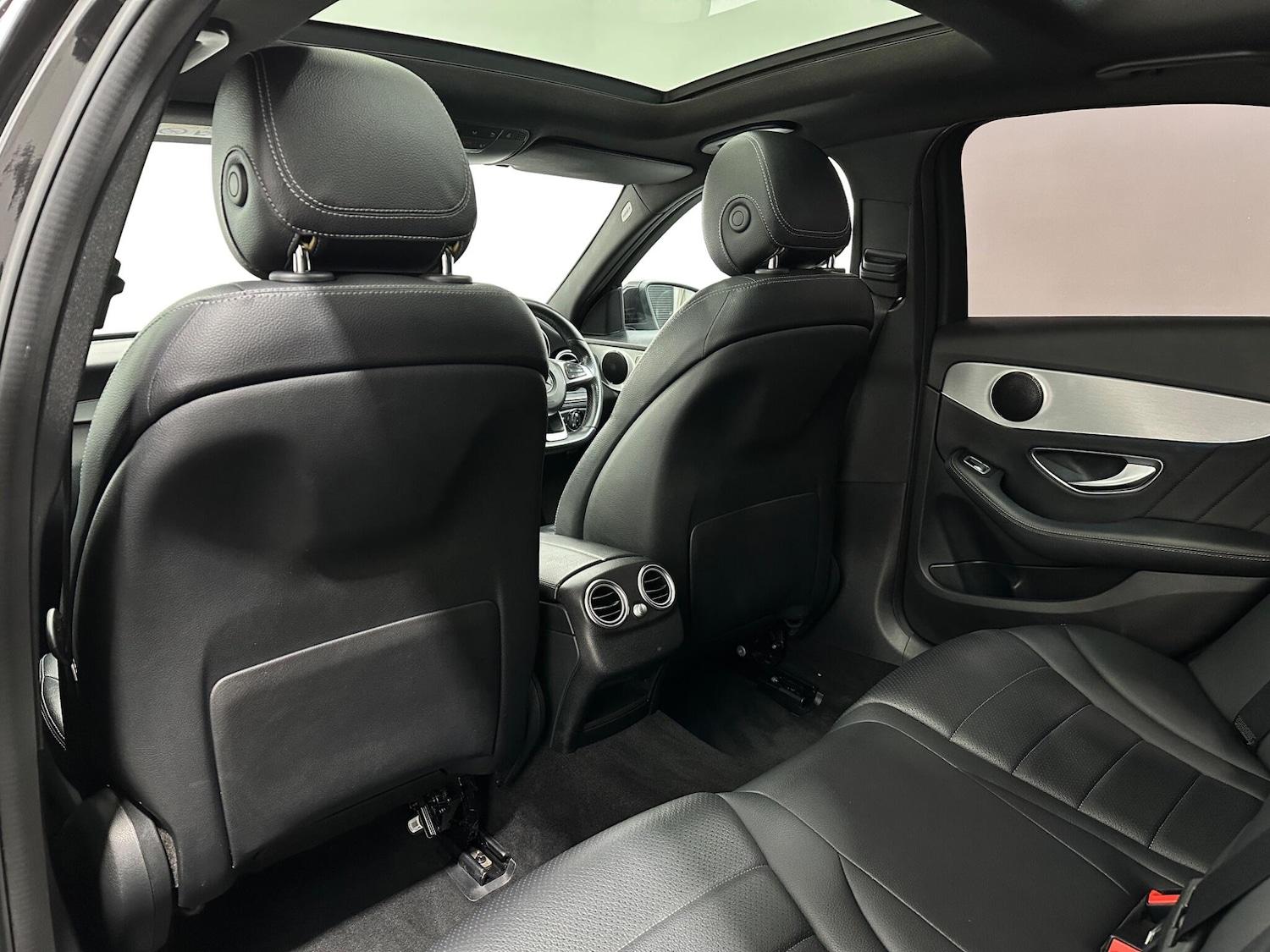 Used Mercedes-Benz C Class 2016 for sale - 77852817: Photo 39