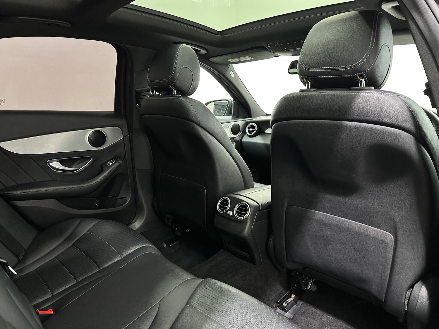 Used Mercedes-Benz C Class 2016 for sale - 77852817: Photo 42