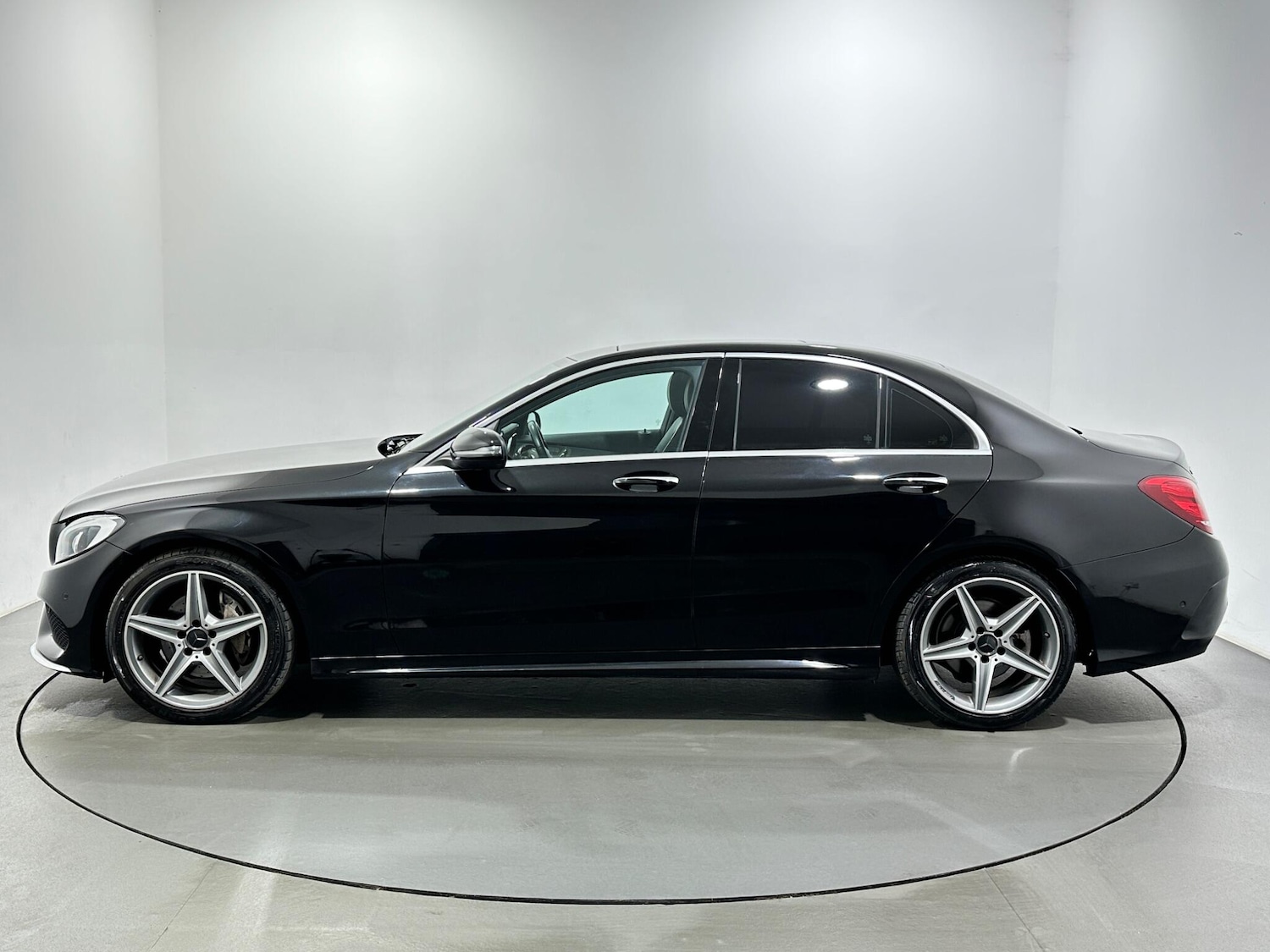 Used Mercedes-Benz C Class 2016 for sale - 77852817: Photo 5