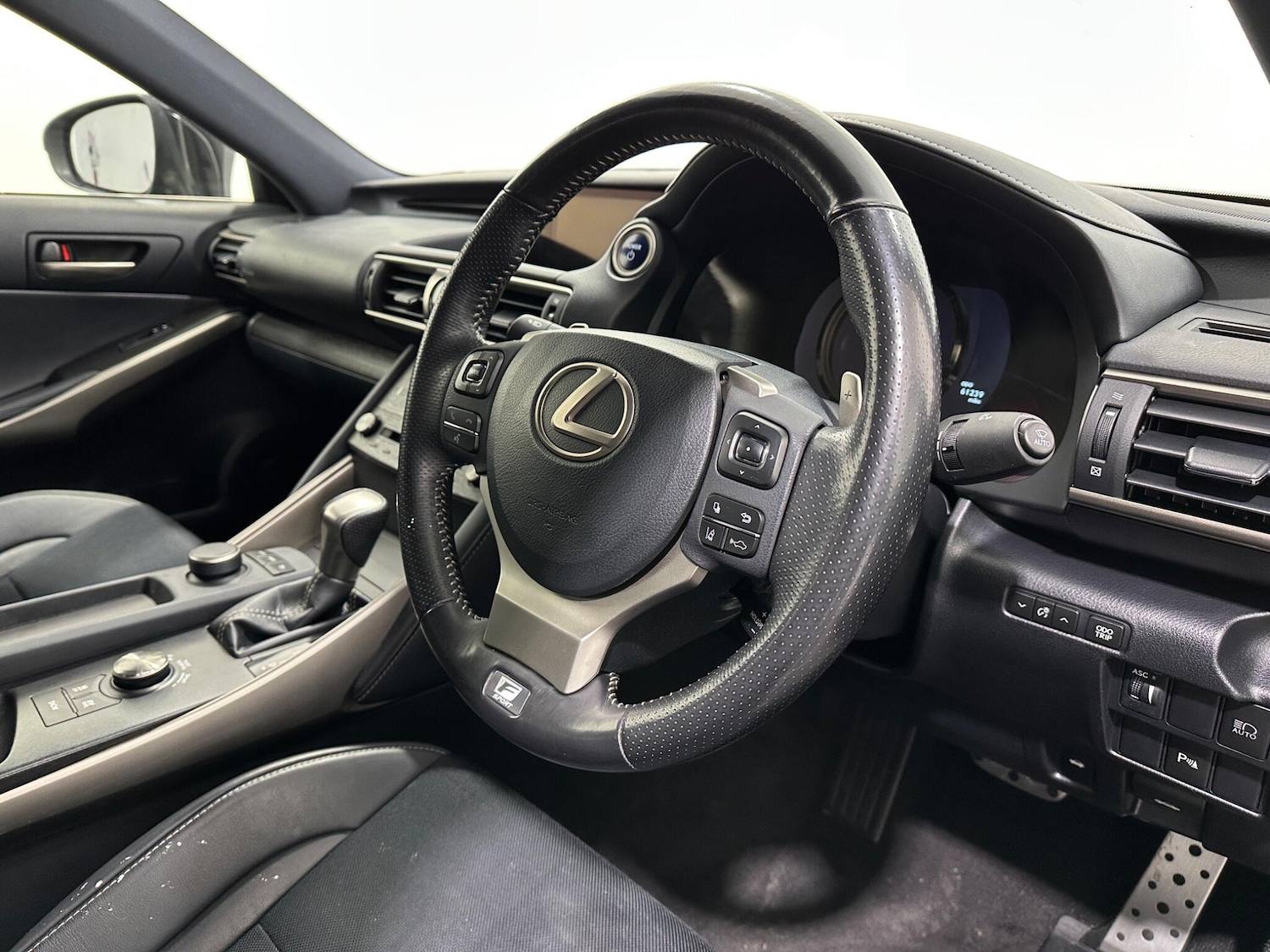 Used Lexus IS for sale - 77455936: Photo 10