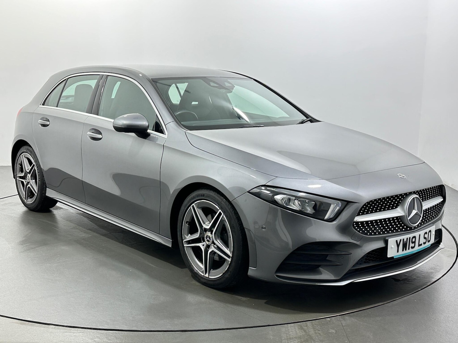 Used Mercedes-Benz A-Class 2019 for sale - 76878918: Photo 1