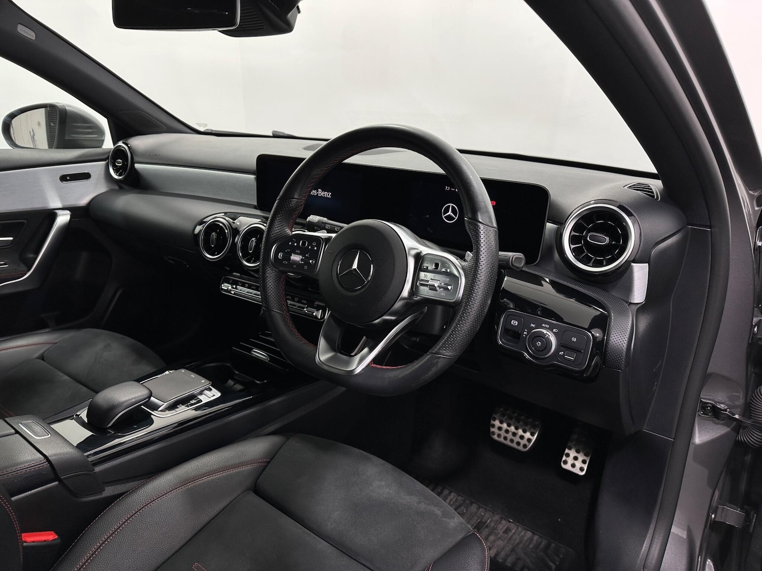 Used Mercedes-Benz A-Class 2019 for sale - 76878918: Photo 10