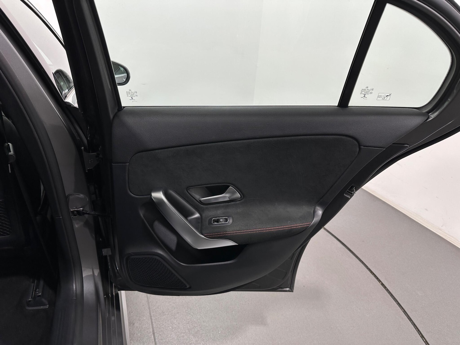 Used Mercedes-Benz A-Class 2019 for sale - 76878918: Photo 40