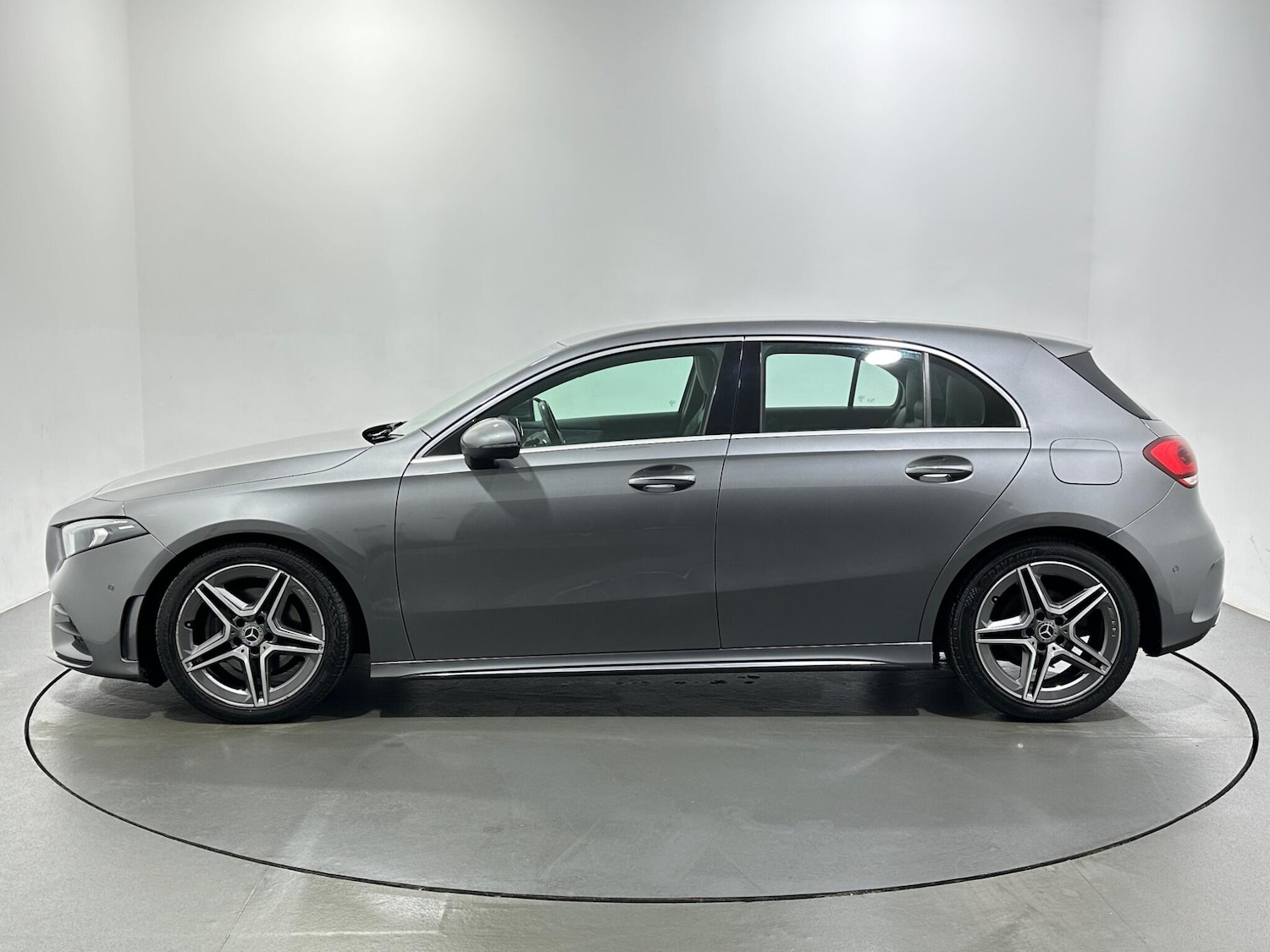 Used Mercedes-Benz A-Class 2019 for sale - 76878918: Photo 5