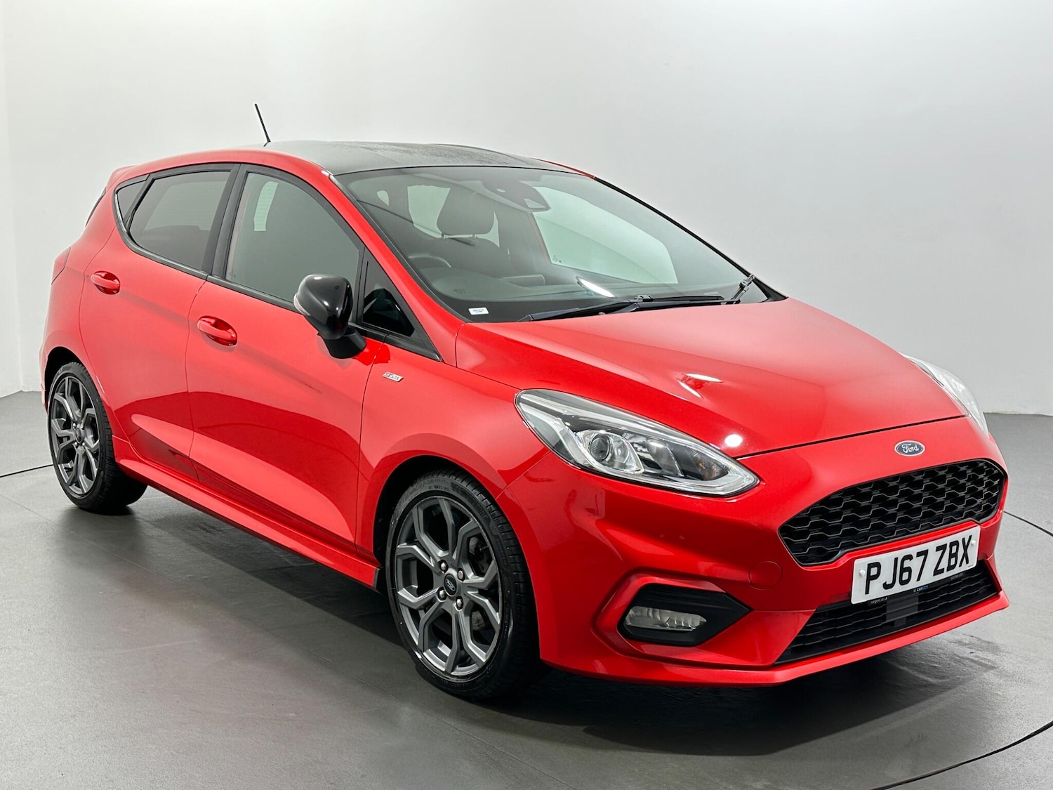 Used Ford Fiesta 2017 for sale - 76878535: Photo 1