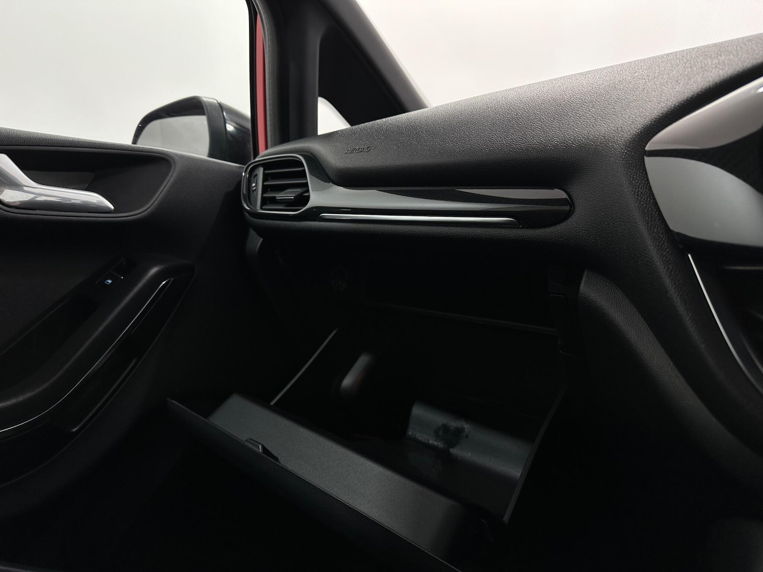 Used Ford Fiesta 2017 for sale - 76878535: Photo 25