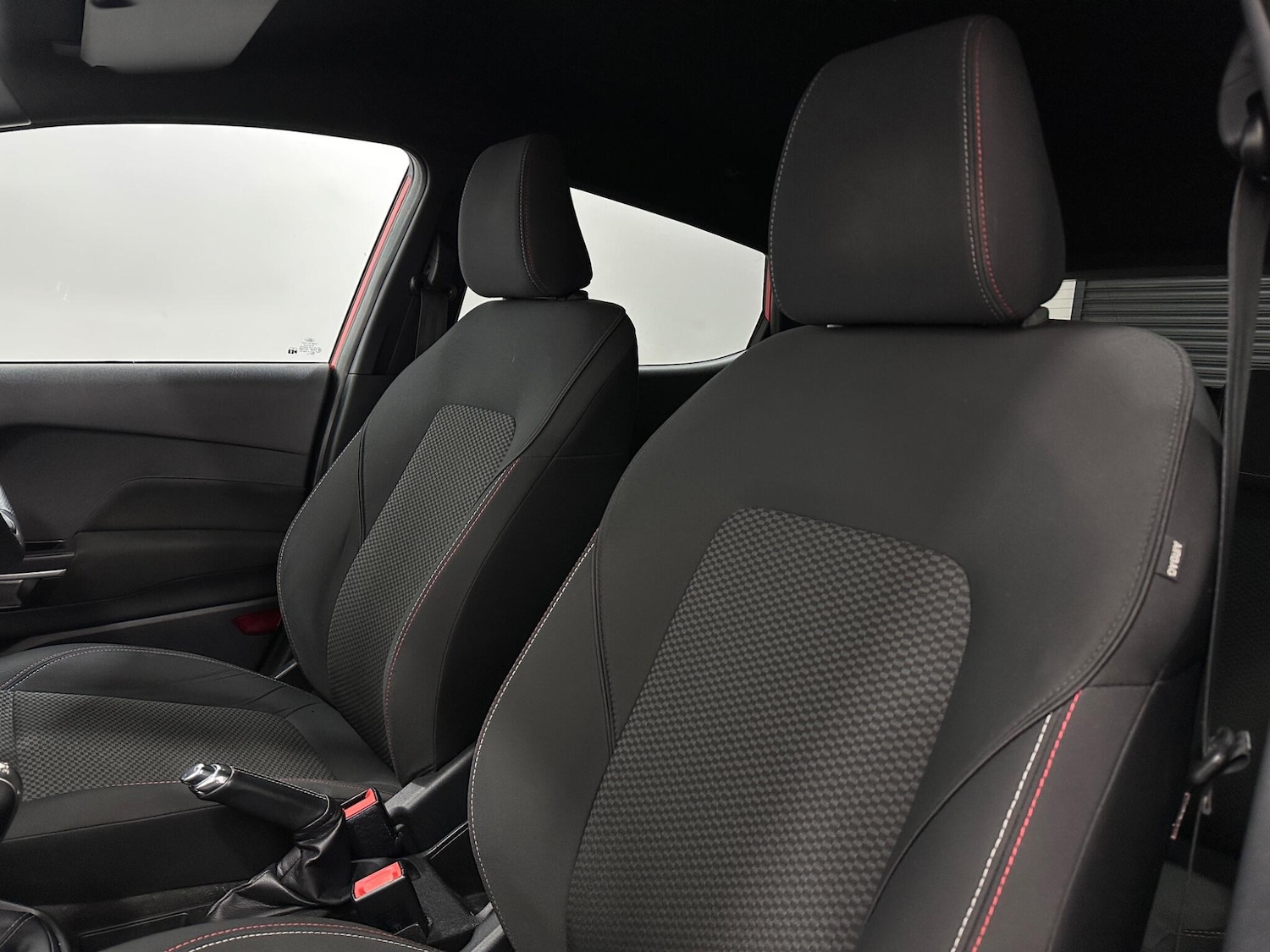 Used Ford Fiesta 2017 for sale - 76878535: Photo 32