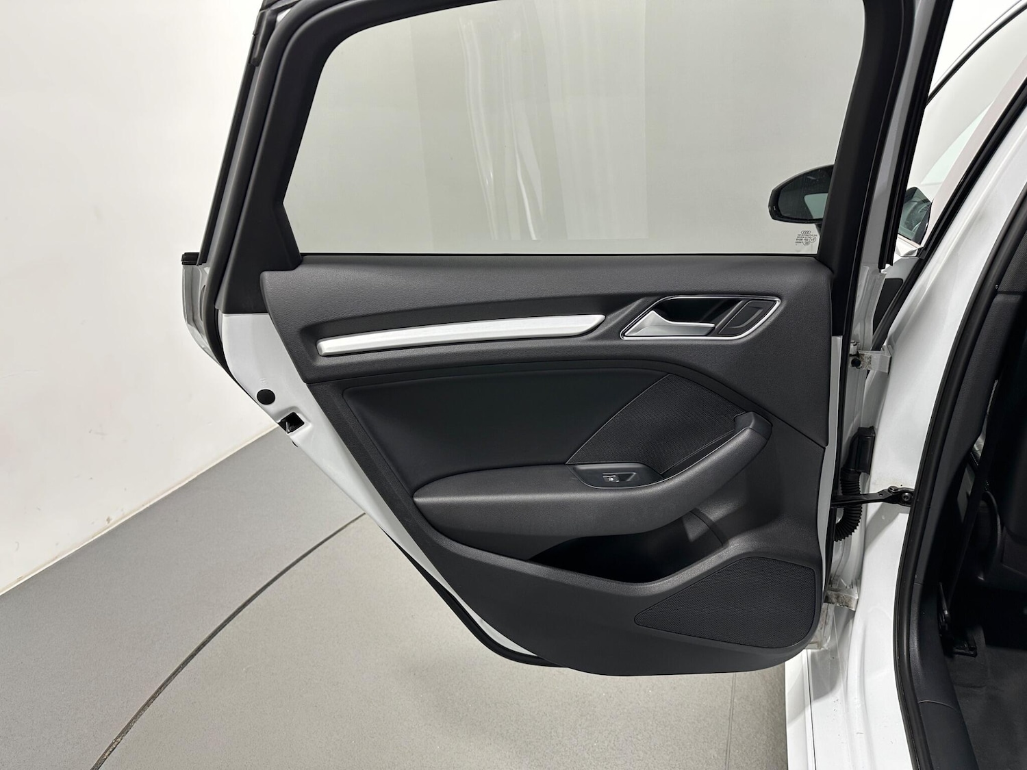 Used Audi A3 2017 for sale - 76912631: Photo 37