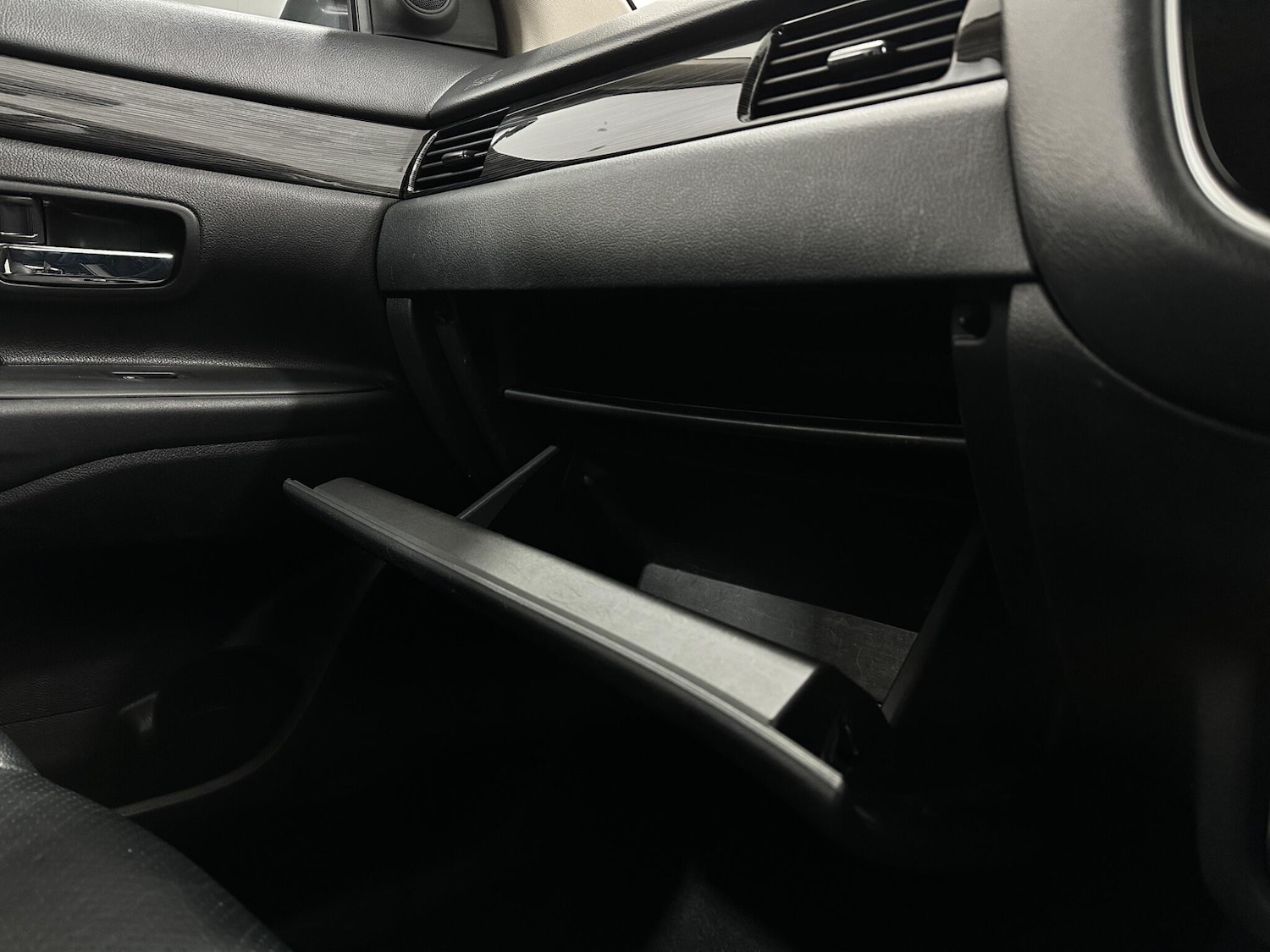 Used Mitsubishi Outlander 2017 for sale - 77883278: Photo 27