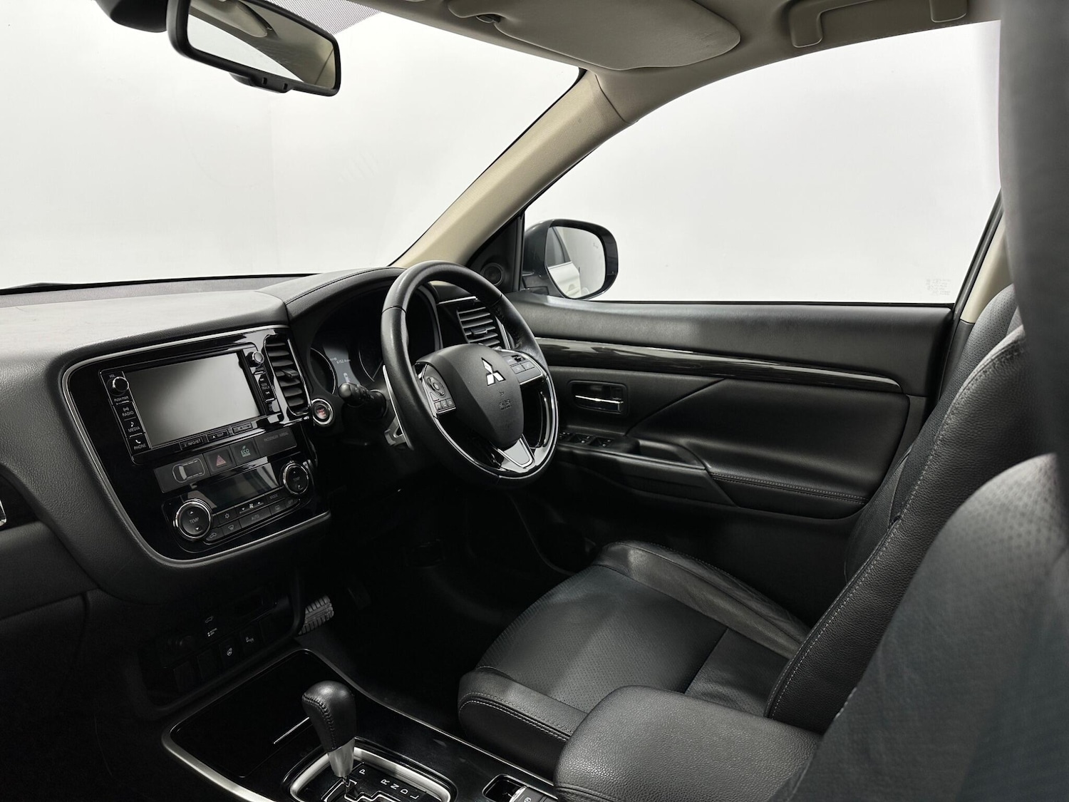 Used Mitsubishi Outlander 2017 for sale - 77883278: Photo 29