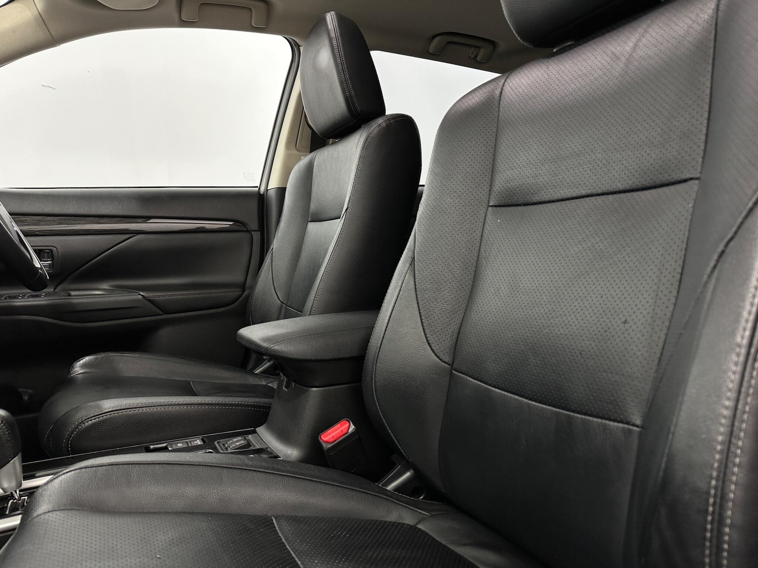 Used Mitsubishi Outlander 2017 for sale - 77883278: Photo 35