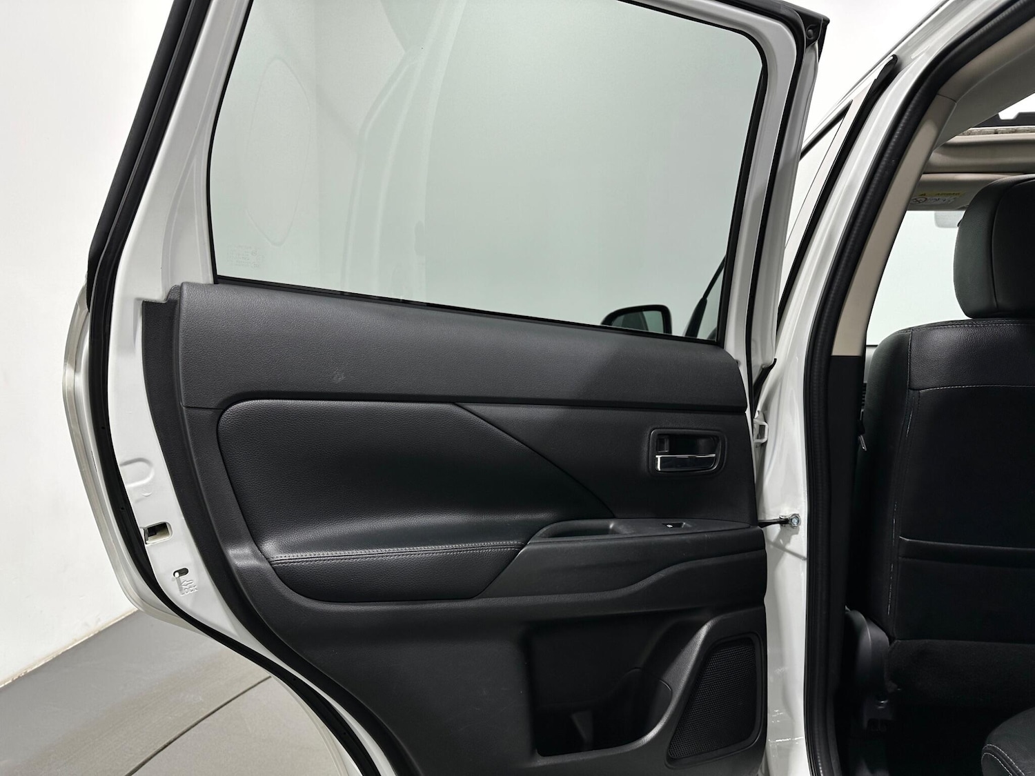 Used Mitsubishi Outlander 2017 for sale - 77883278: Photo 40