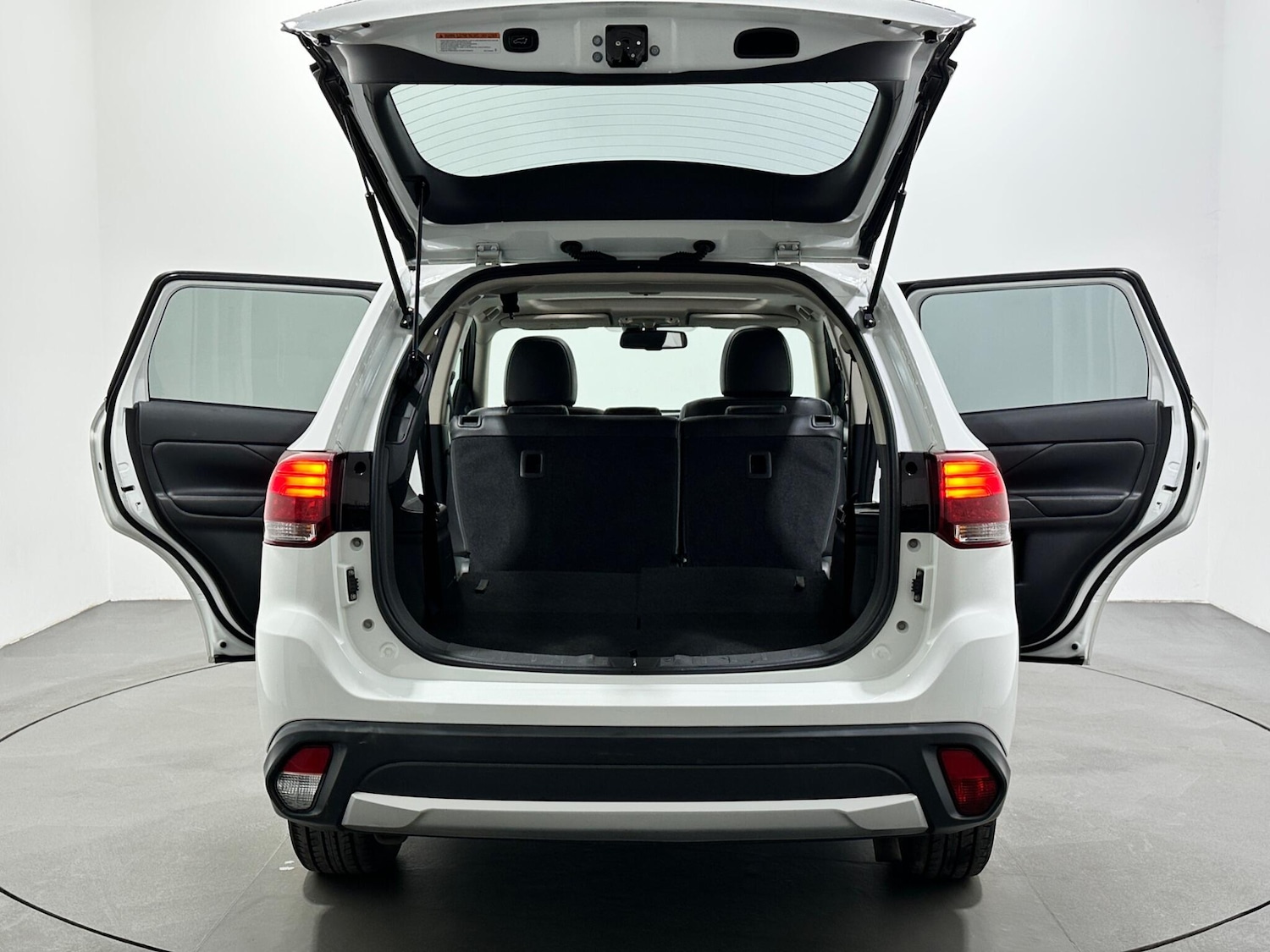 Used Mitsubishi Outlander 2017 for sale - 77883278: Photo 46