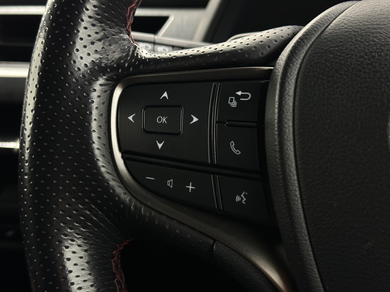 Used Lexus UX for sale - 78203856: Photo 14