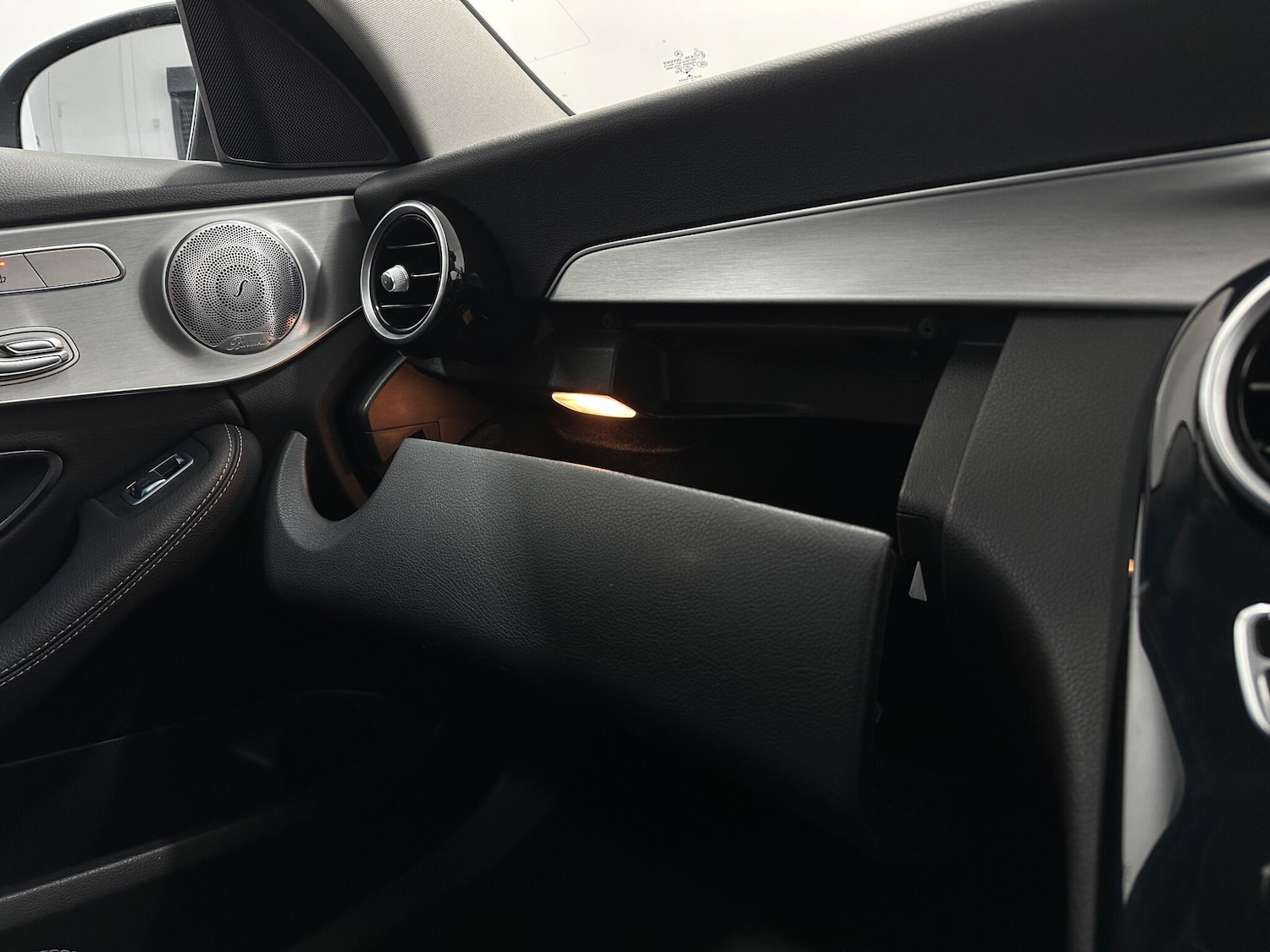 Used Mercedes-Benz C Class 2016 for sale - 77143616: Photo 29