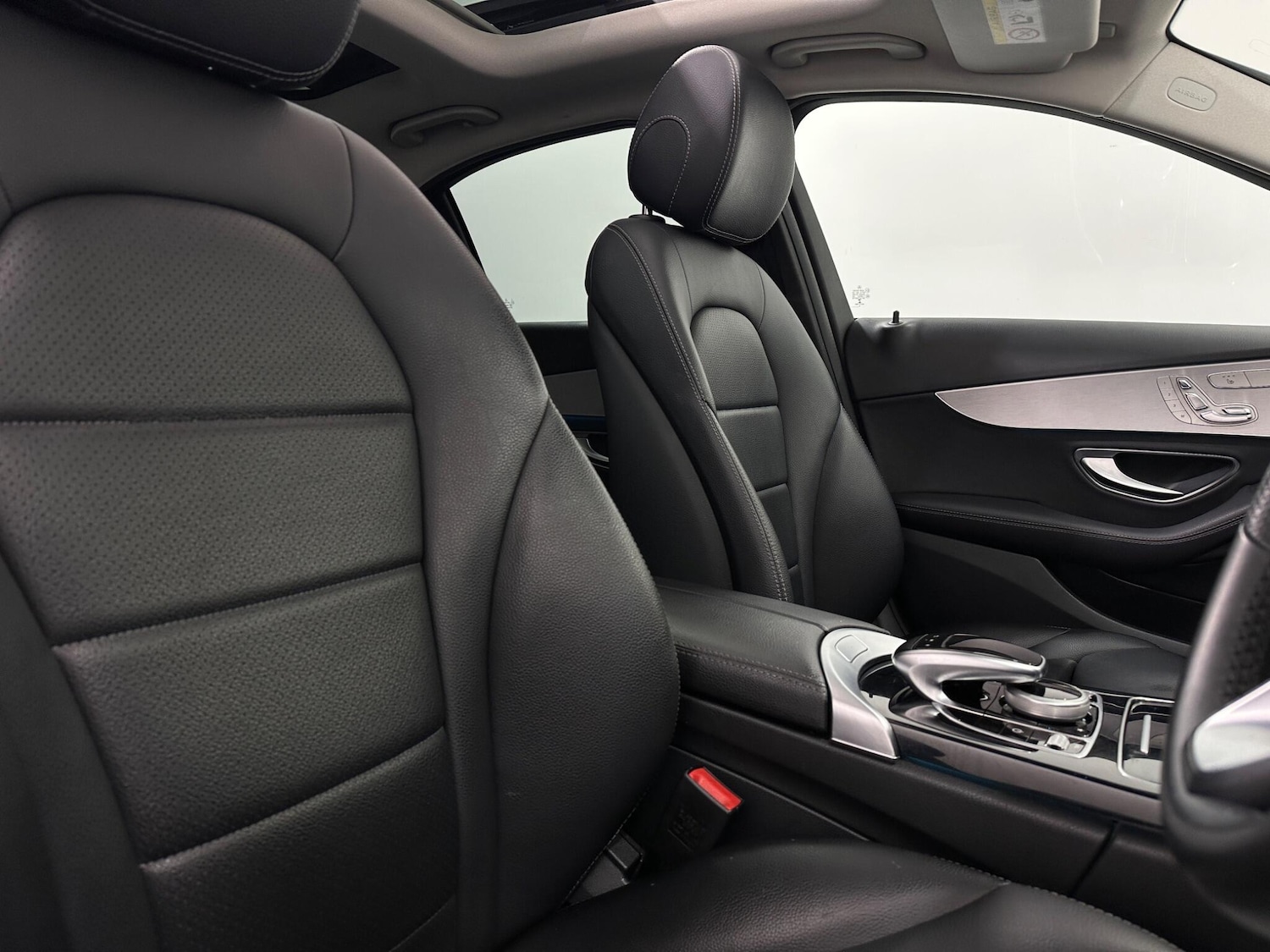 Used Mercedes-Benz C Class 2016 for sale - 77143616: Photo 33