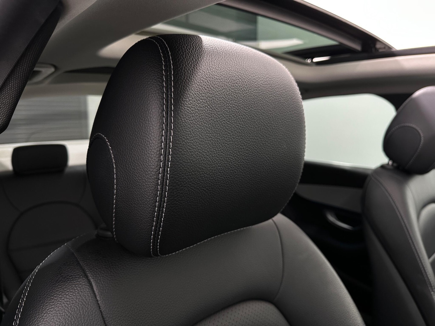 Used Mercedes-Benz C Class 2016 for sale - 77143616: Photo 34