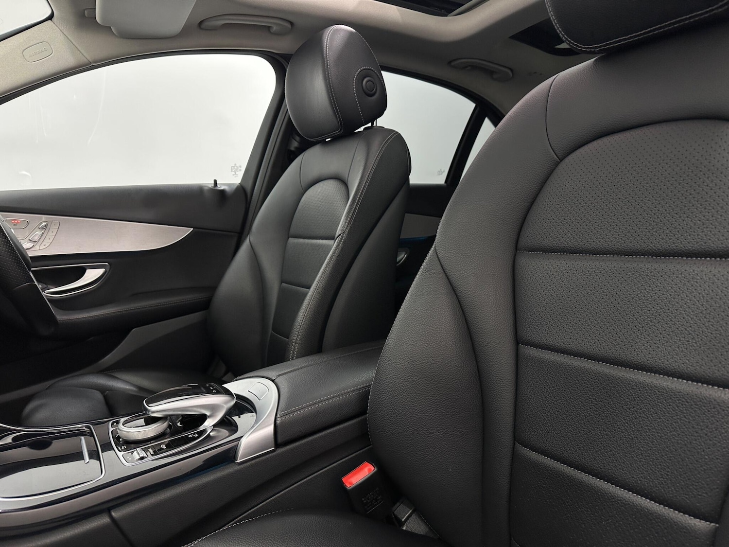 Used Mercedes-Benz C Class 2016 for sale - 77143616: Photo 37