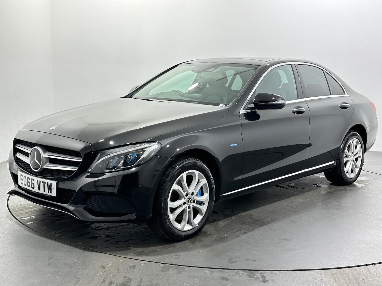 Used Mercedes-Benz C Class 2016 for sale - 77143616: Photo 4